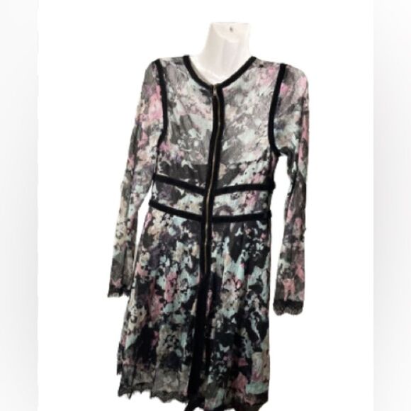 Fire Los Angeles Floral Lace MIDI with Velvet Piping Large - Picture 3 of 6